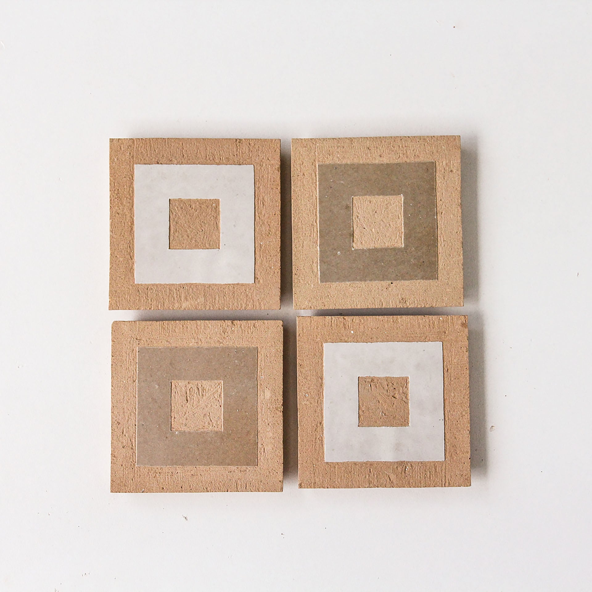 EZR1010 Zellige Cubo with Dust Insert