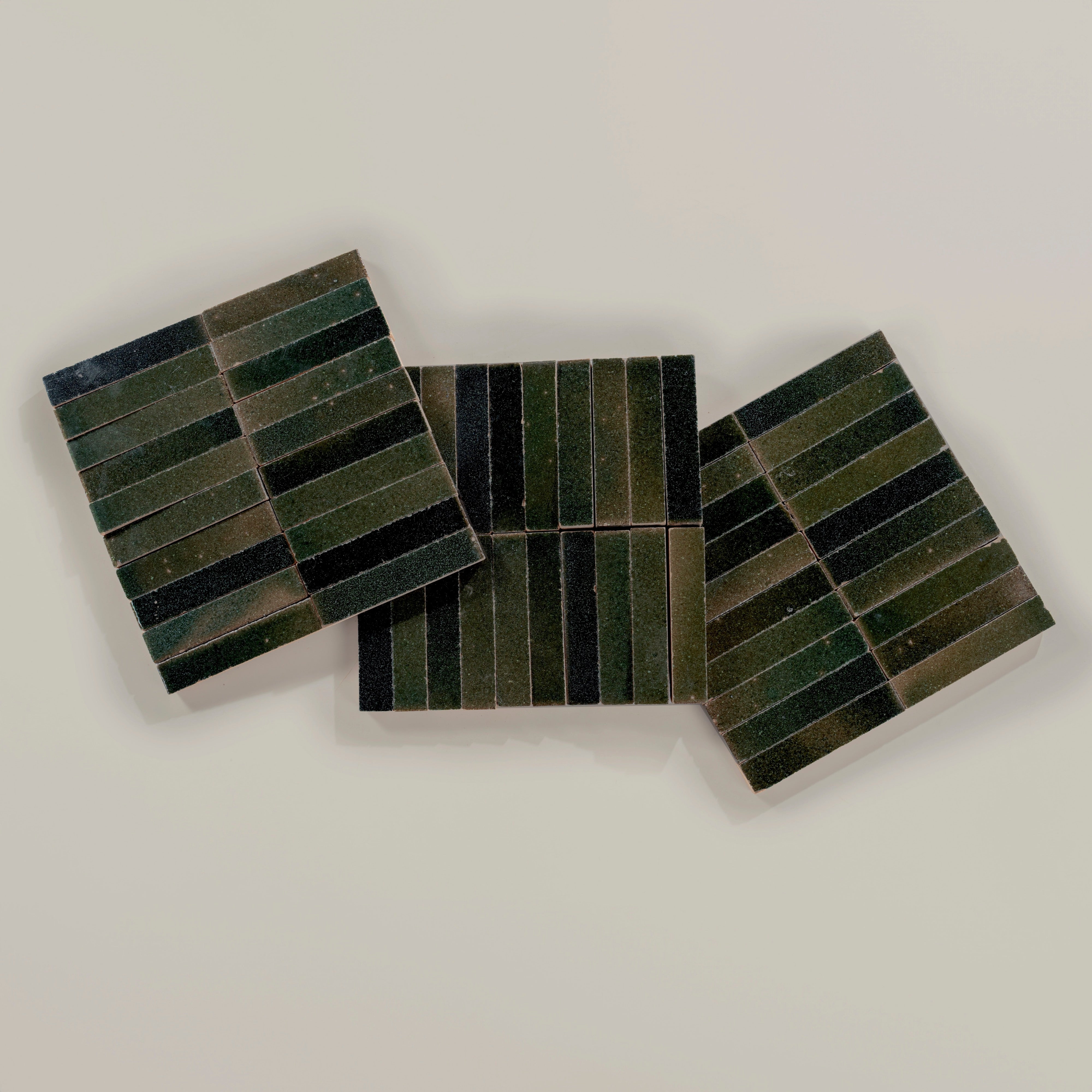 EZTIERKTKT OSCURO