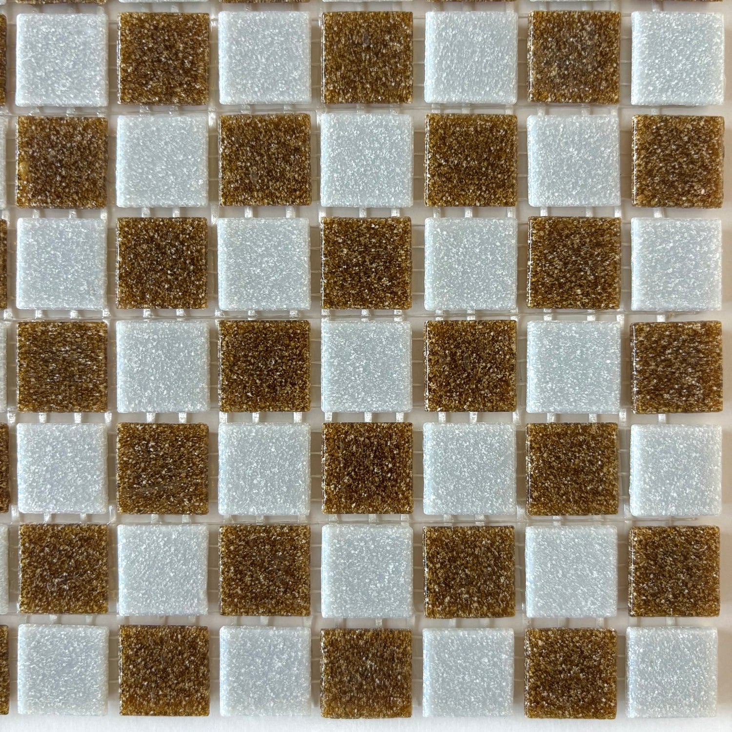 DAMA 001 Pale Mist + Umber Drift