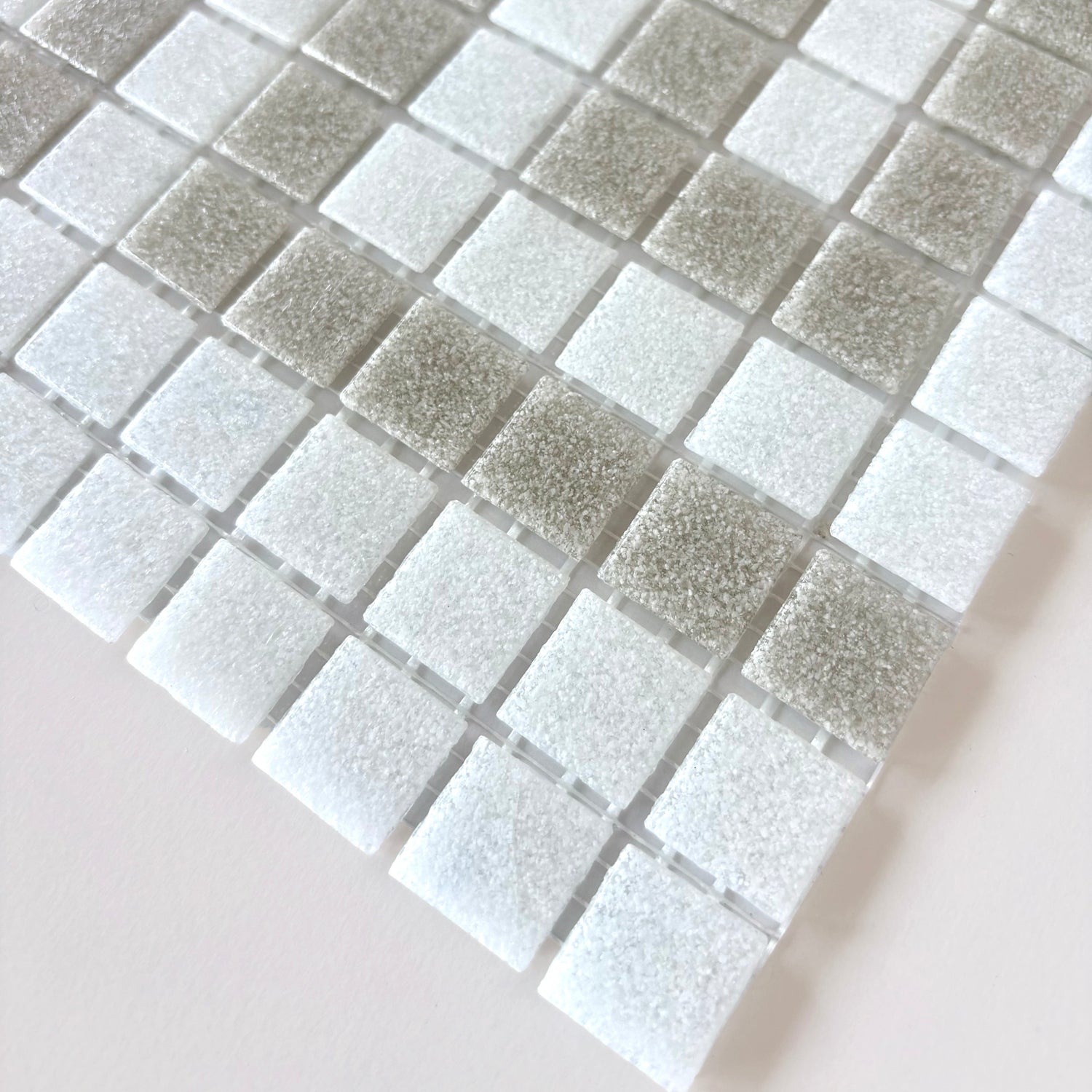 ONDA 006 Soft Chalk + Sandstone White