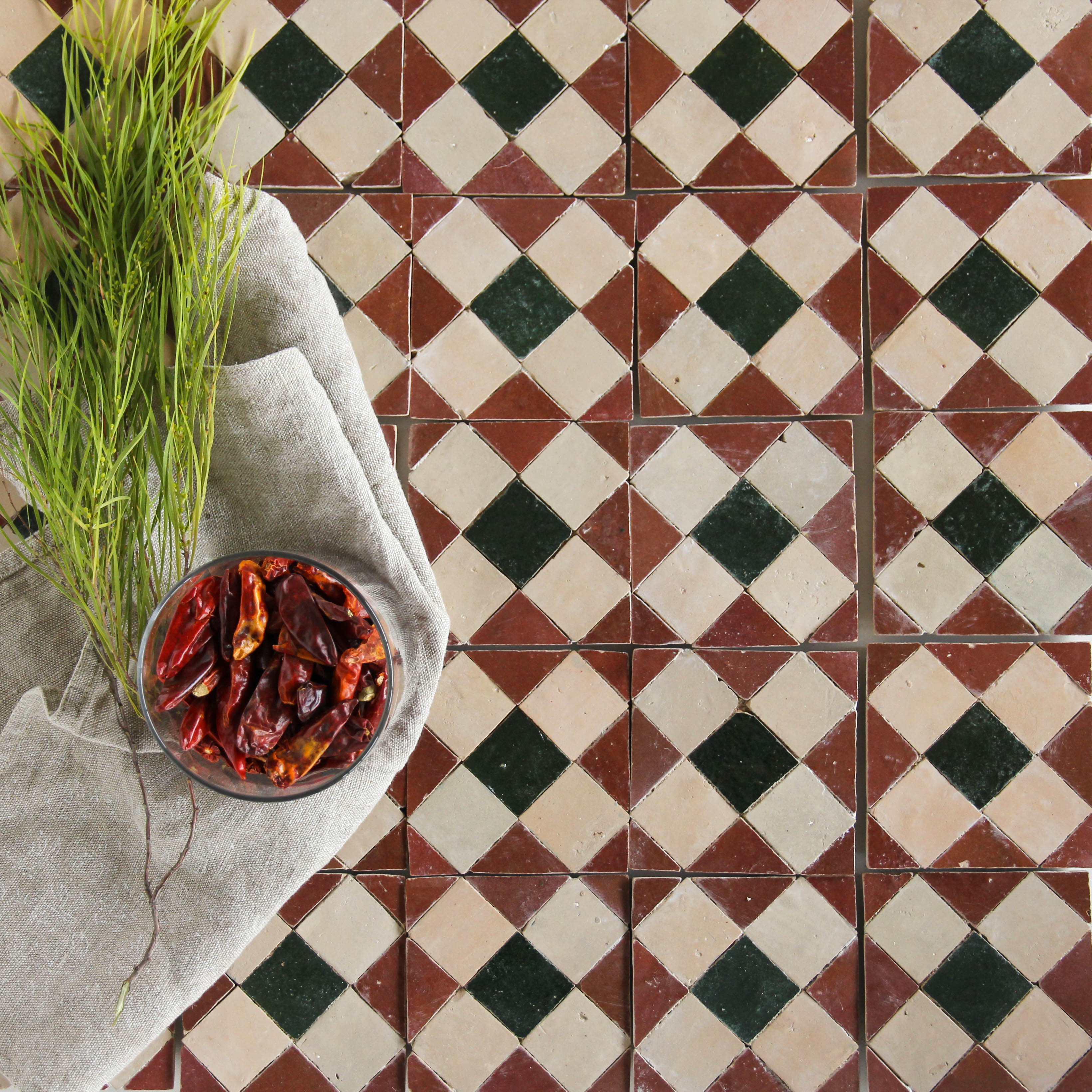 EZR0225 Clay, Rust & Dark Green