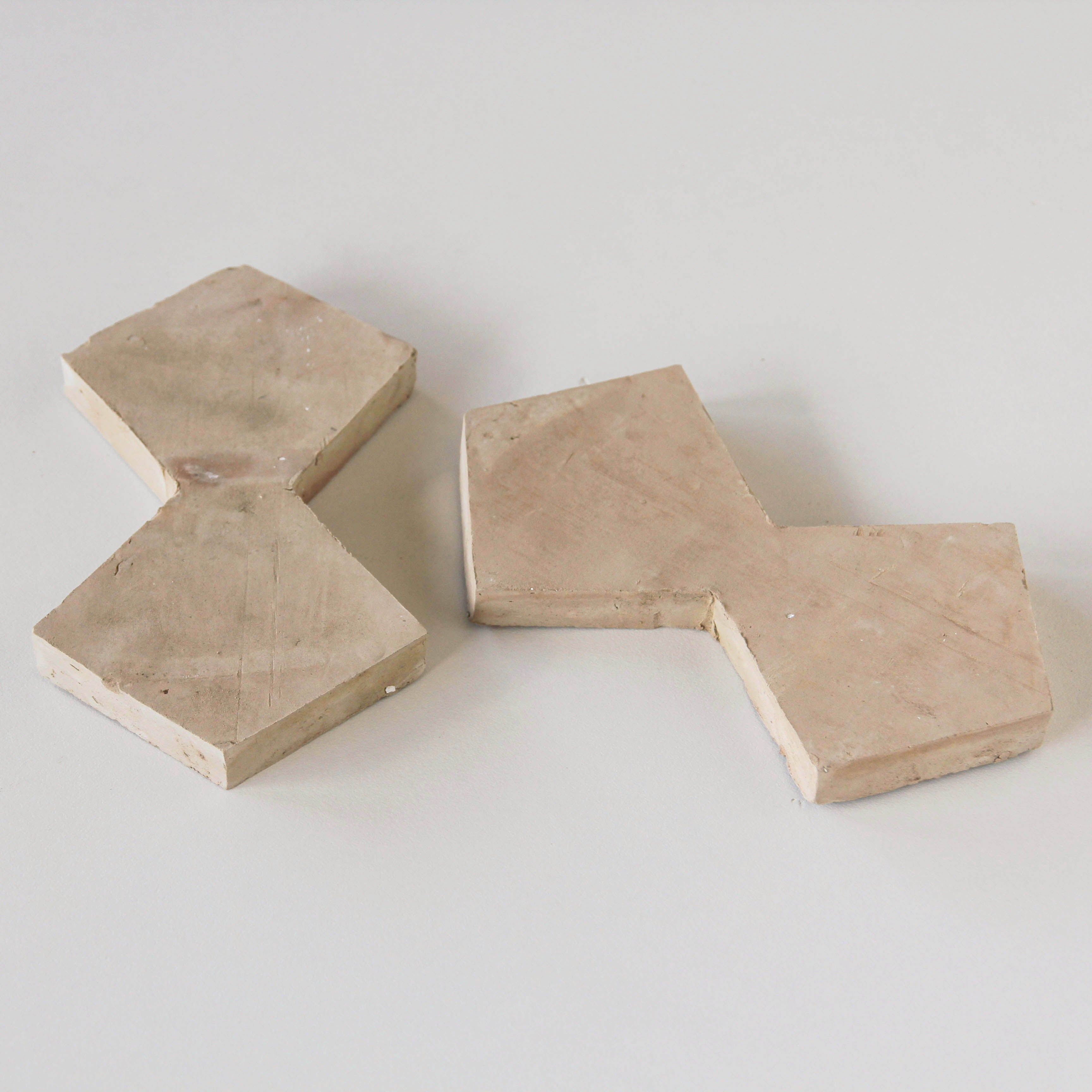 EZRBOW CLAY