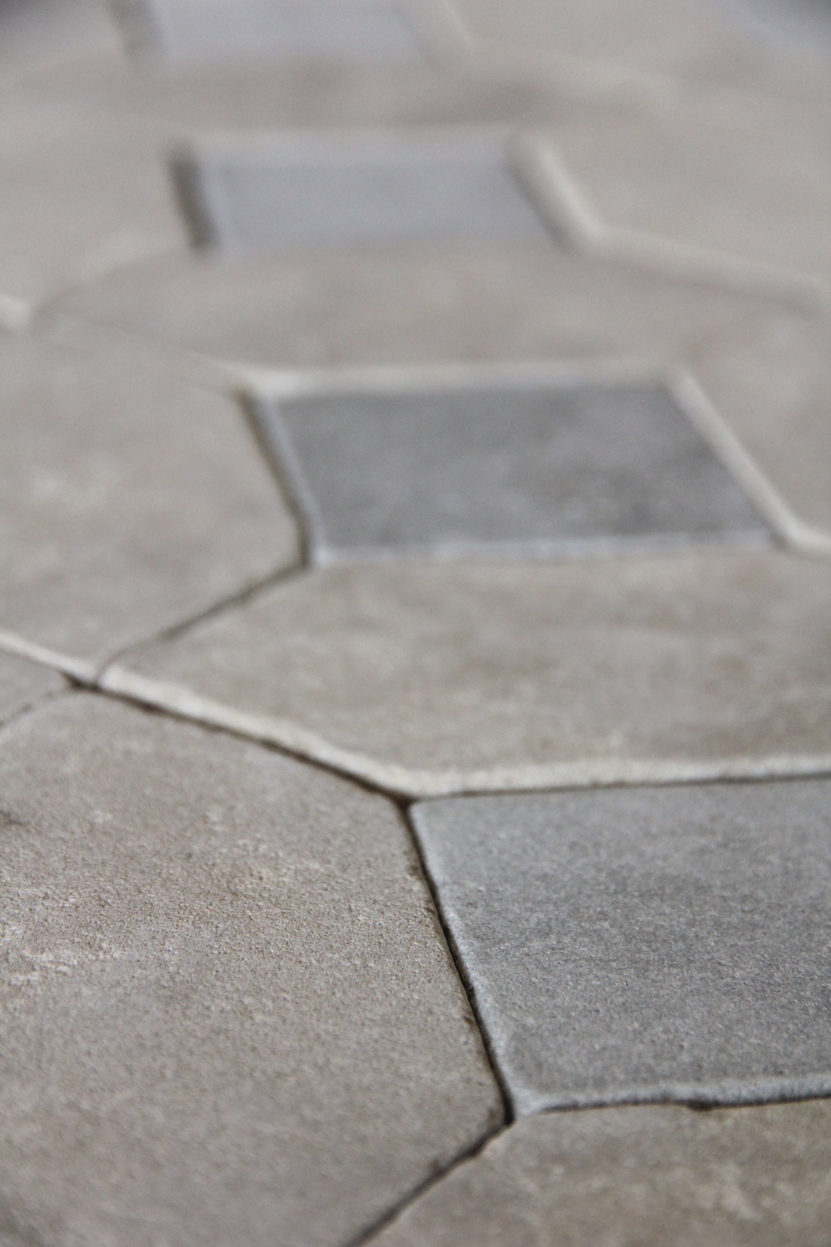 Moroccan Limestone Picket Meknes + Atlas