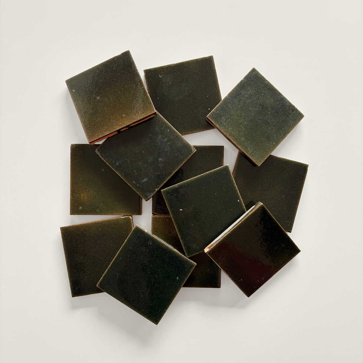 Tierra Square Oscuro
