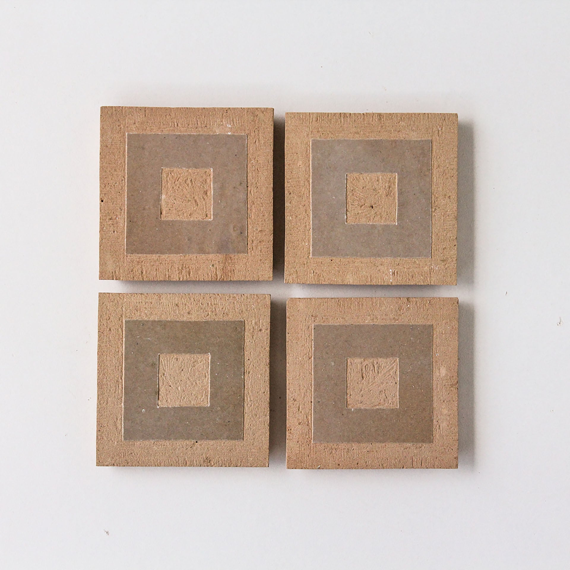 EZR1010 Zellige Cubo with Latte Insert
