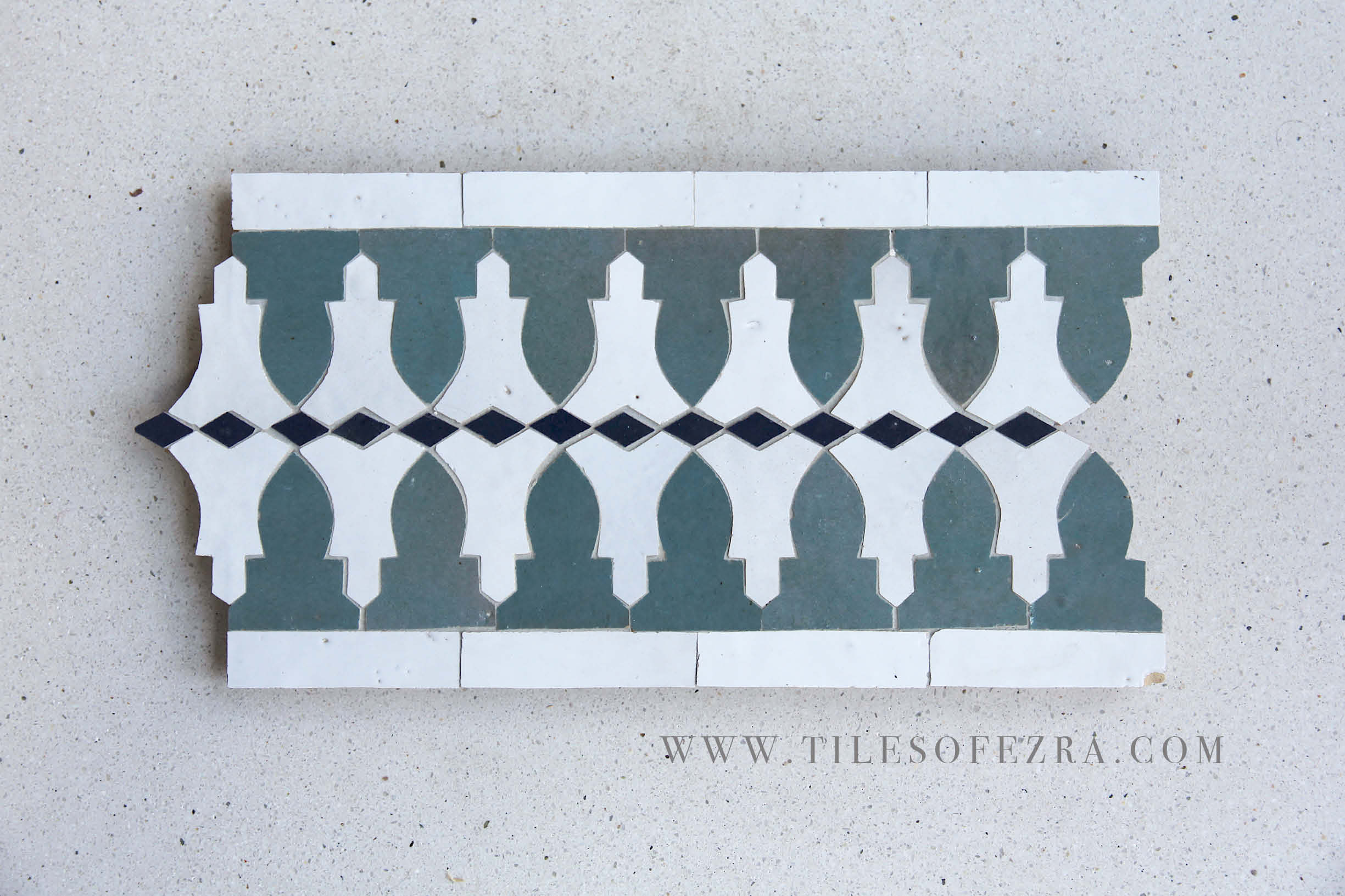 EZRBRD2109 Zellige Border Mosaic